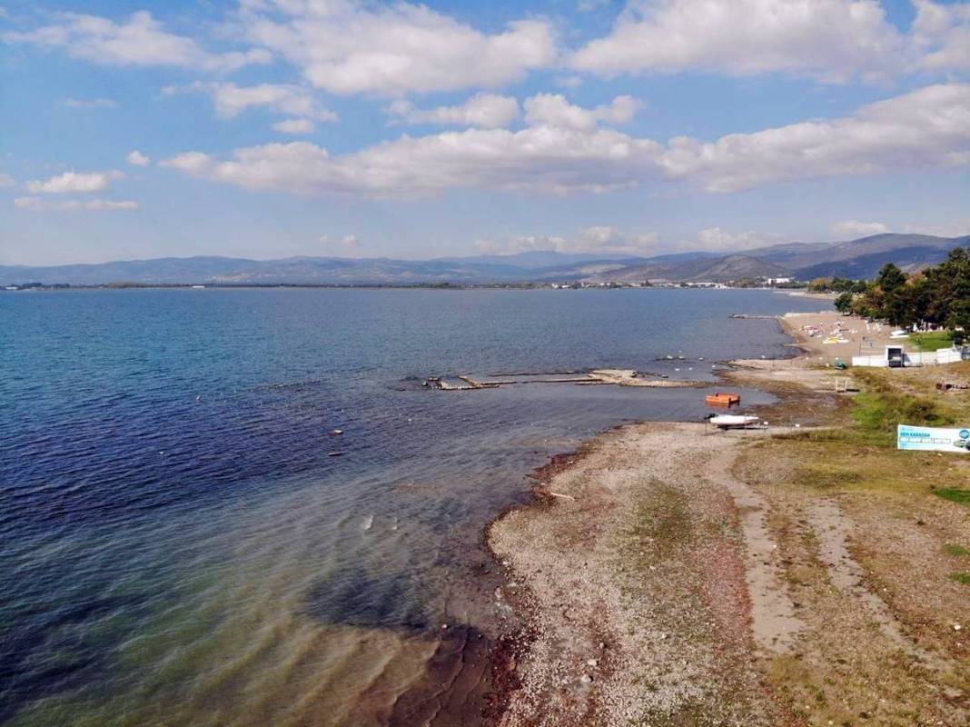 Kuraklık, iki bin yıllık tarihi eseri ortaya çıkardı 12